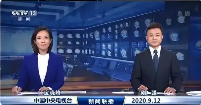 九三阅兵的解说原来是她！沉稳大气端庄漂亮，如今47岁仍未婚单身