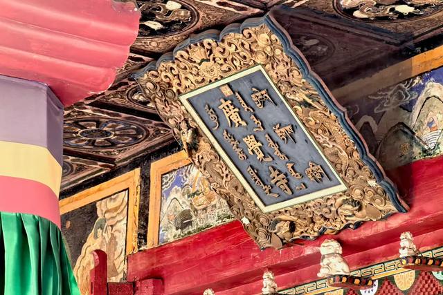 探秘“漠南布达拉宫”五当召,一座寺庙中的高等学府!