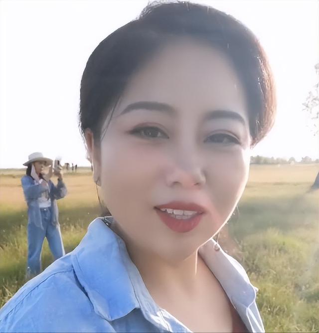 倾家荡产120万上星光大道，却惨遭淘汰，负债40万的她现在怎样了