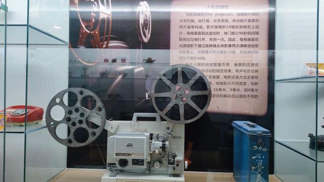 包头天下黄河第一村，靠着黄河边，风景还是不错的