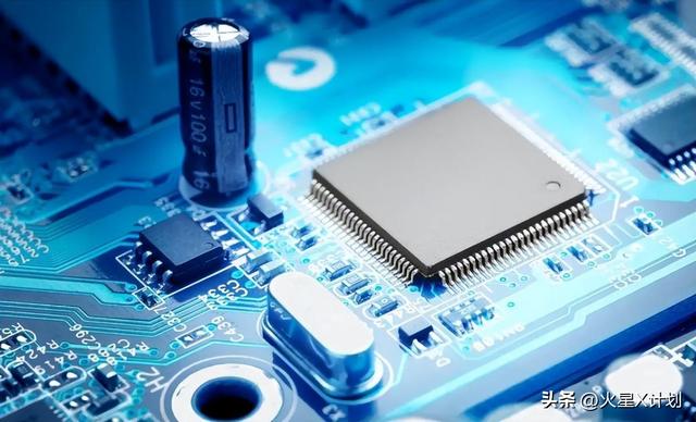 让全球震惊的，不是微软这场“蓝屏故障”，而是中国去美化的成功