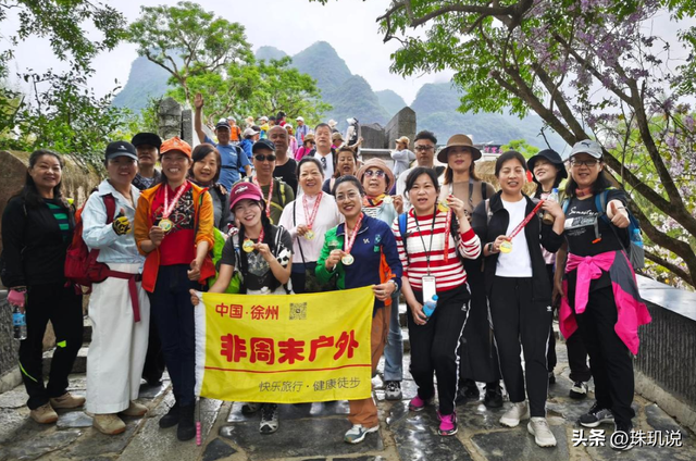 十一景区人山人海，高速充电桩抢破头，谁才是罪魁祸首？