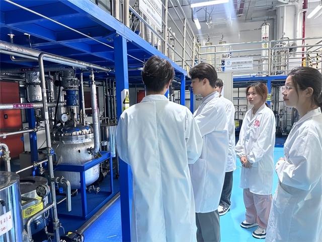 光界锡行团队突破SnO2国产化困境： 核心技术引领光伏材料革新