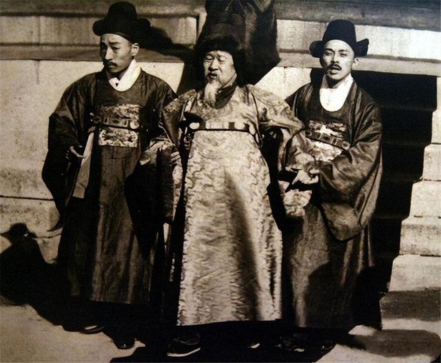 05年，韩国把“汉城”改为首尔，全世界里为何只要求中国修改称呼