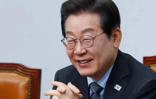 李在明果然对华留了一手，第一次试探惨败，出面替自家外长道歉，希望中方别“误会”了
