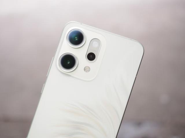 2799元起售！实测Reno14新机：小米沉默，果粉破防？