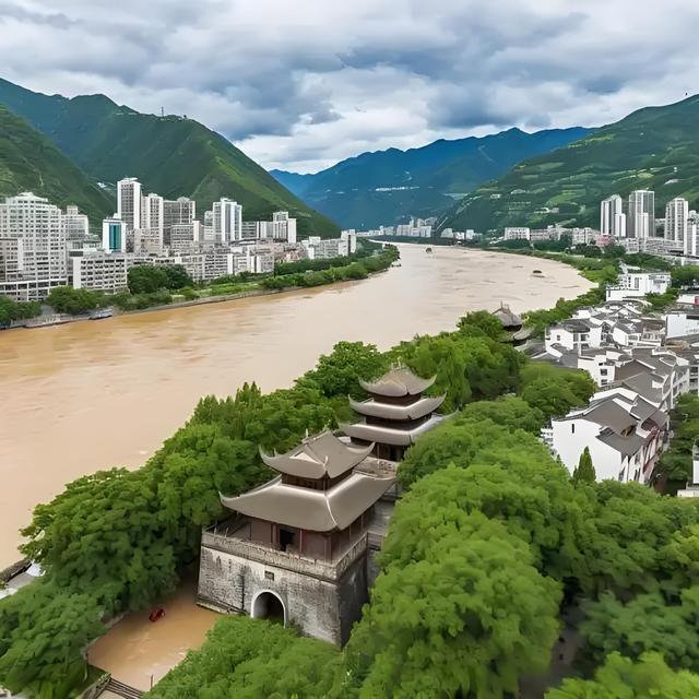 为何解决世界问题的答案，在水流千年的都江堰