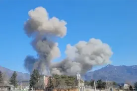 距离首尔40公里，一架战斗机开火，8枚导弹爆炸，造成多人受伤图片