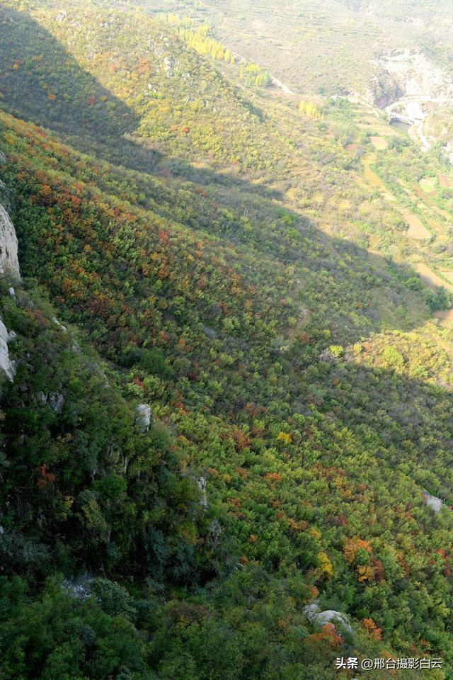 邢台天梯山：秋色美景入画来