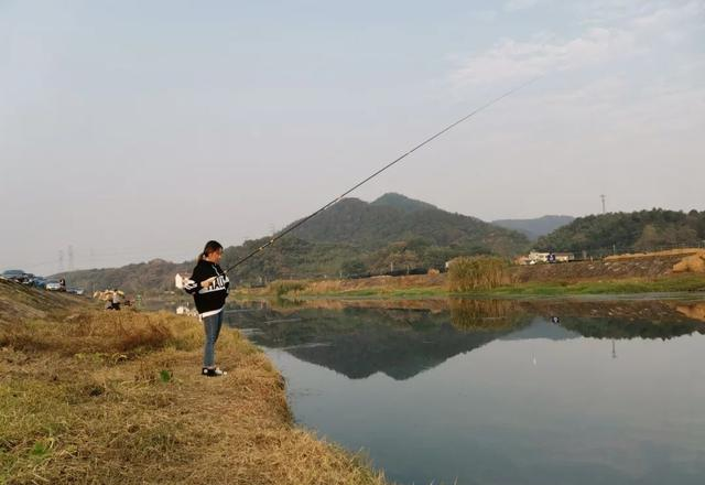 到陌生水域作钓，可别急着下杆！几个小方法能助你快速摸透鱼情