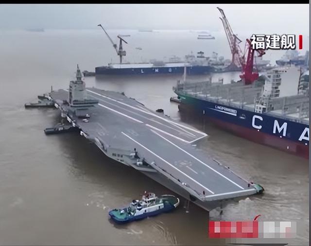 台海局势升级！福建舰首过台湾海峡，24小时内，美国启动对台军售