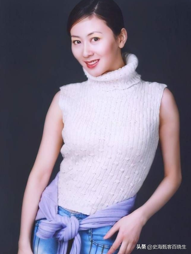中国第一“模特”汤加丽：走红后丈夫离婚，父亲说丢脸，后来怎样