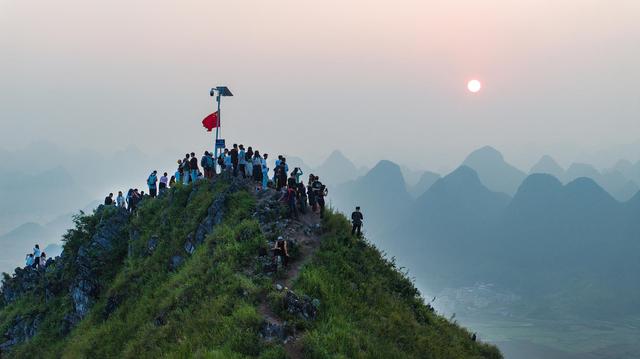哀牢山之后又一“网红打卡点”火了 官方通报：严禁前往！