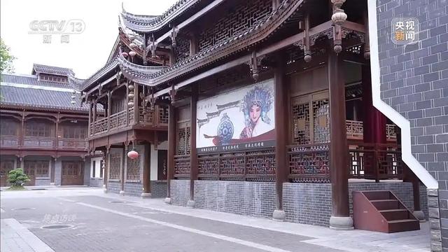 央视曝光！耗资24亿，亏损超10亿，商铺全闭店，只有停车场在赚钱