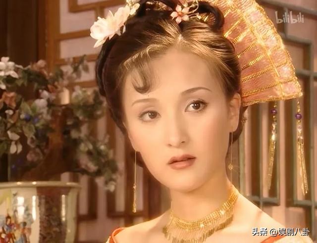 条件不符别尬演“青楼花魁”，27岁姜贞羽告诉你，啥叫媚骨天成！