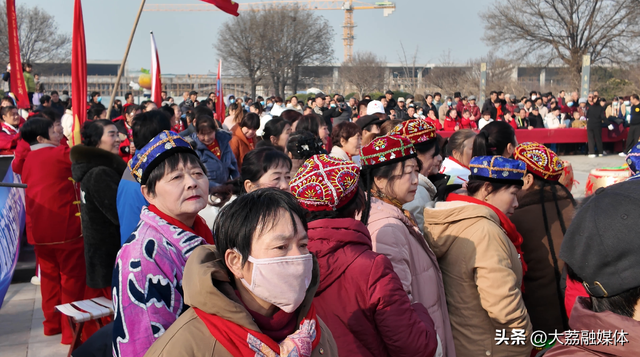 大荔文旅庆“元旦”主题活动：秦晋健身团队“快闪”百年粮仓 文旅体融合别样跨年