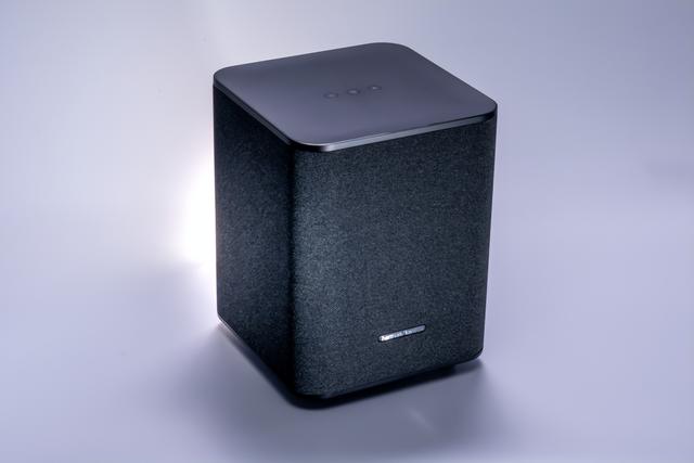 海信激光电视探索X1 Ultra：1k尼特全屏亮度+9.1.4声道家庭天花板