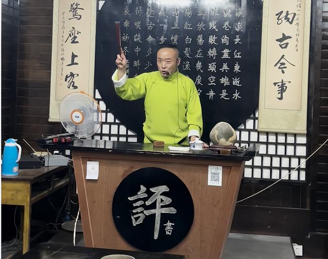 国庆首日“开门红”！昭化古城开启“人海”模式