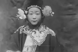 1881年，70岁的左宗棠纳17岁小妾，洞房花烛夜，他却要她做孙女图片
