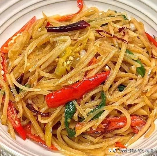 婆婆来家第15天，中午一进门，看到桌上的6道菜，压力瞬间释放
