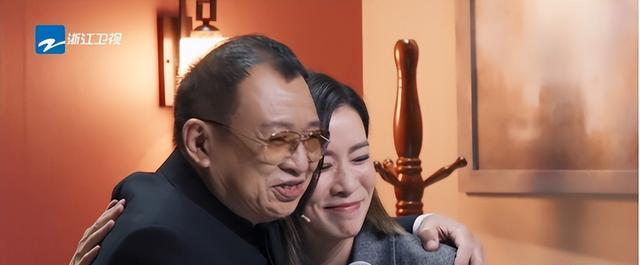 TVB资深老戏骨被传病危，佘诗曼情绪激动落泪，已取消北京行程