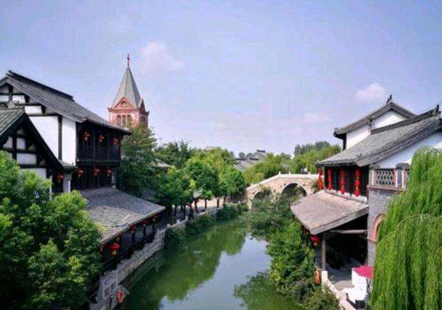 山东面积最小的地级市，比日照、威海还小，常住人口不足400万