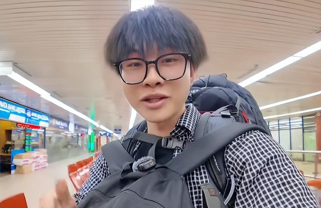 中国小伙勇闯孟加，刚下机场直接崩溃，落地第一件事就是“坐牢”