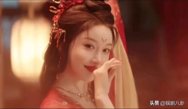 条件不符别尬演“青楼花魁”，27岁姜贞羽告诉你，啥叫媚骨天成！