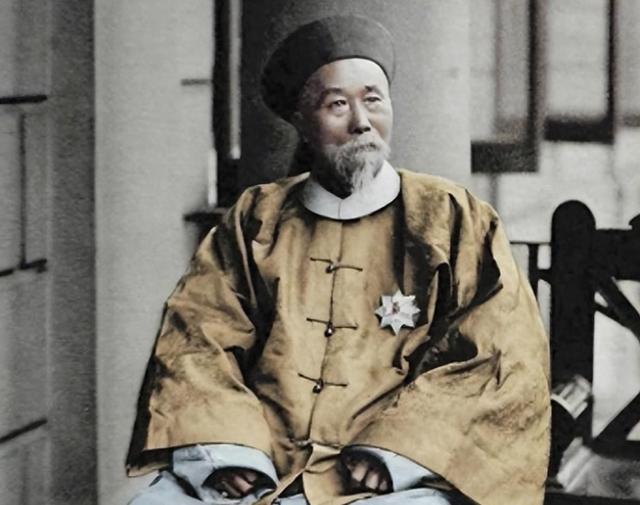 此人是彻头彻尾的民族败类，但现在某些人却在竭尽所能地美化他