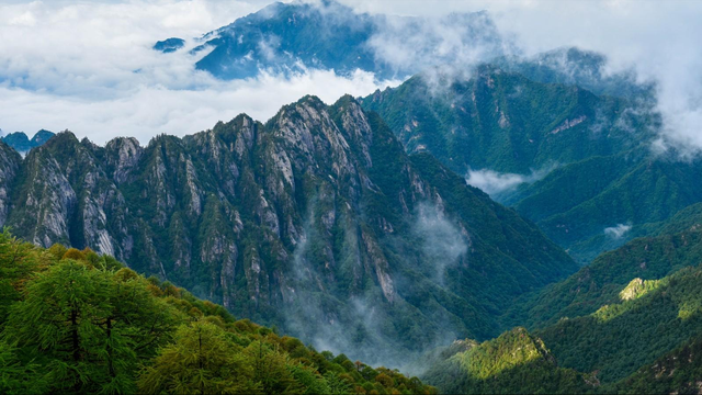 骑行博主独自穿越鳌太线，意外发现失踪一个多月驴友，结果如何？