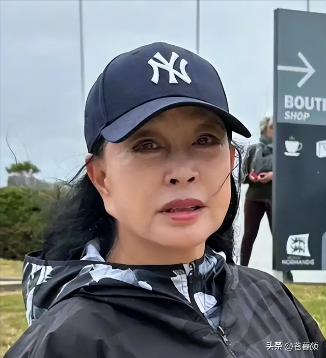 钱再多有什么用？75岁的“风流妖精”刘晓庆，已经走上另一条道路