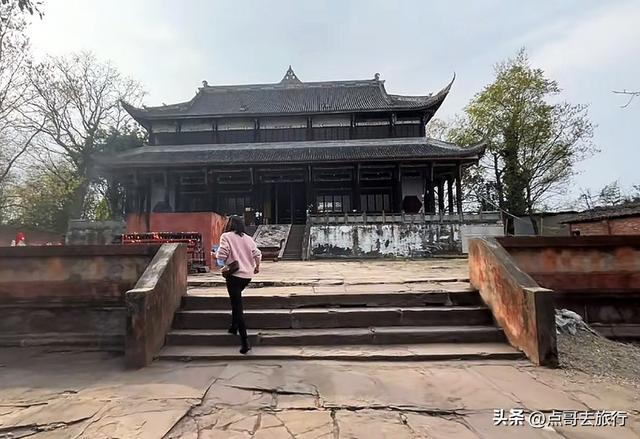 成都龙泉驿海拔最高的寺庙，神秘中透着苍凉，不要门票！