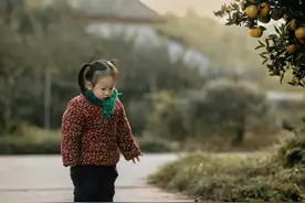 七岁哥哥捡我回家，大学毕业后，养母提了一个要求，我顿时傻眼图片