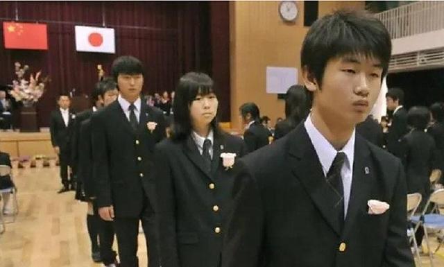 日本游客大量涌入北京！以旅游为借口，不去旅游品尝美食，为啥？