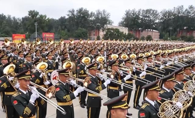 阅兵将近，九国一把手缺席，多国借机做文章，中方一句话透露玄机