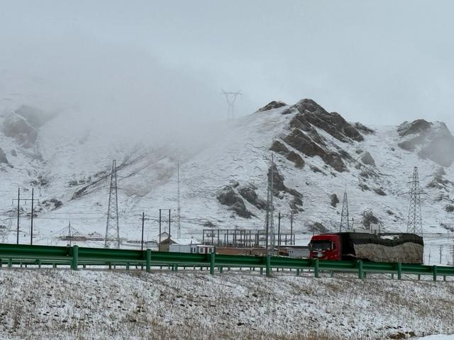 【秋驾长江】我从极高海拔地区玛多首场大雪中走出