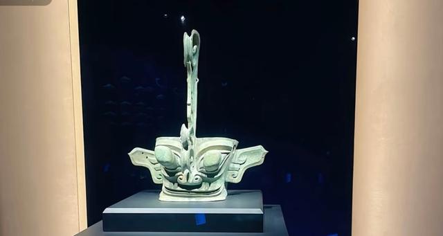 古 蜀 王 国 探 秘——走 进 三 星 堆（一）