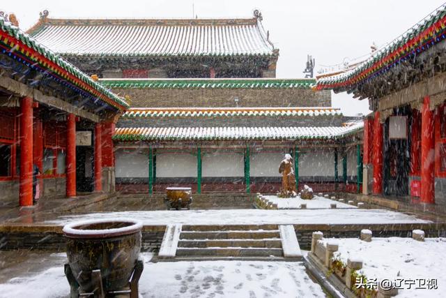 雪落沈阳，一夜盛京