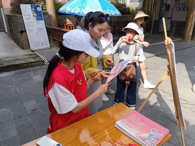 相思小镇“非遗新生八桂漫游计划活动”志愿服务活动