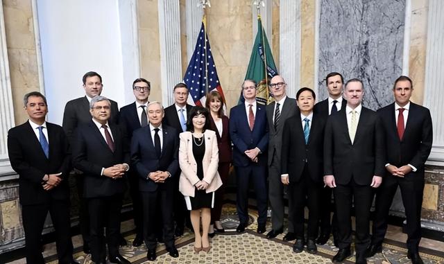 高市报复开始	，数十国围攻中国，特朗普下令，180天内拿下胜利