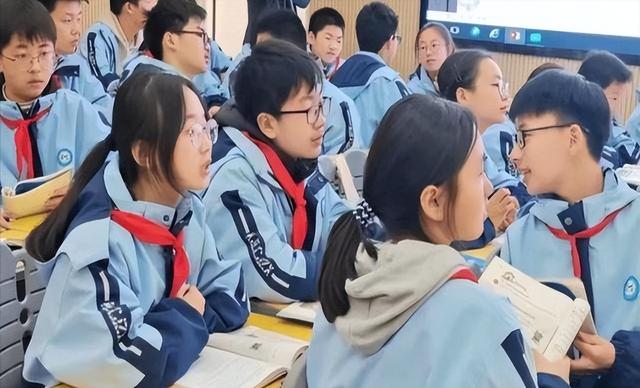 中考后回头看！才发现那些考不上高中的孩子，父母大多有这些特征