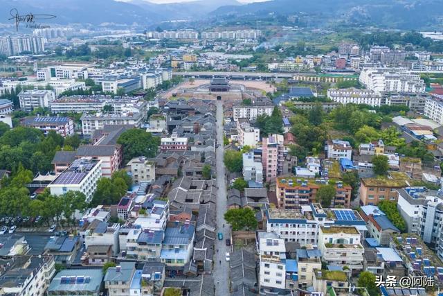 西昌古城始建于明洪武二十年,是凉山地区珍贵文物遗存最多的地方