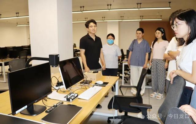 龙口市图书馆新馆，长这样！太喜欢了