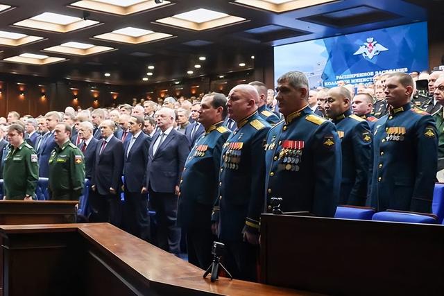 普京总结今年战果：乌克兰无力补充兵源，承诺帮扶俄军妻儿老小