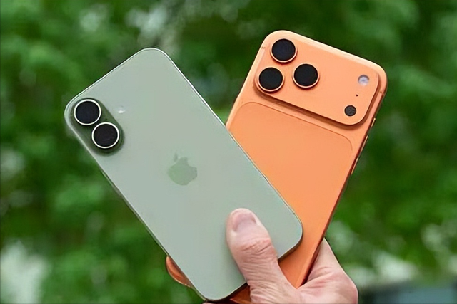 iPhone 17在中国卖爆，硬件升级才是真刚需，AI只能靠边站