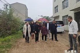 暖心，为113岁老人庆生！图片