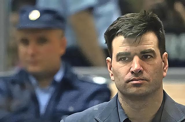 卖国求荣！为讨美国欢心将总统送进大牢，如今结局大快人心