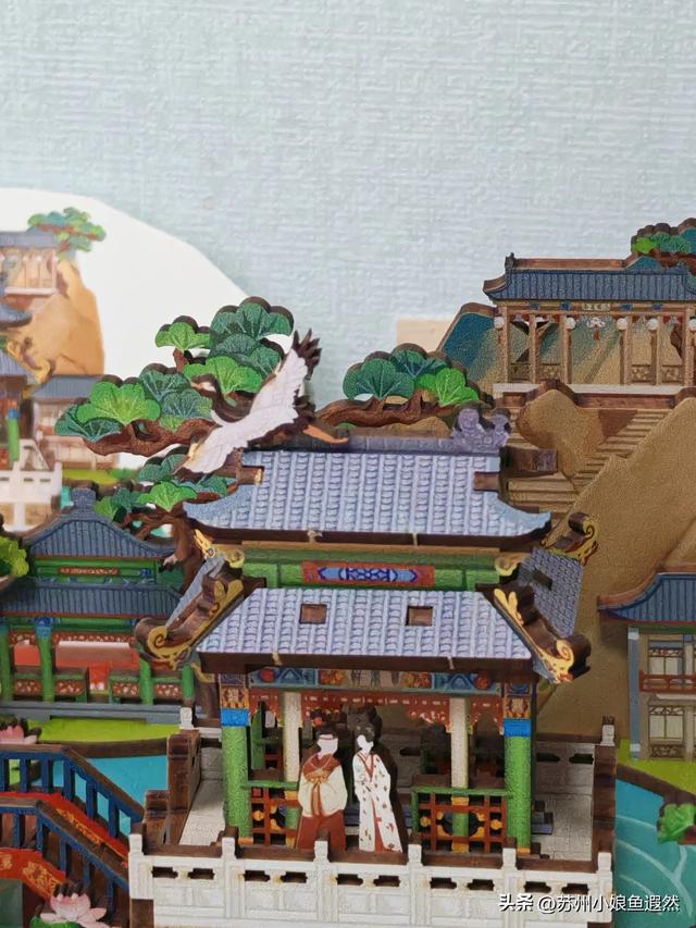 一帧凤冠、一曲红楼、一台风车：这些文创里竟藏着文化与时光？