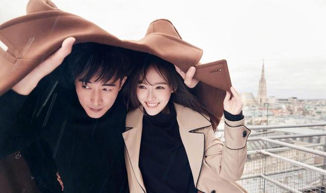 罗晋携任素汐与母亲去祈福