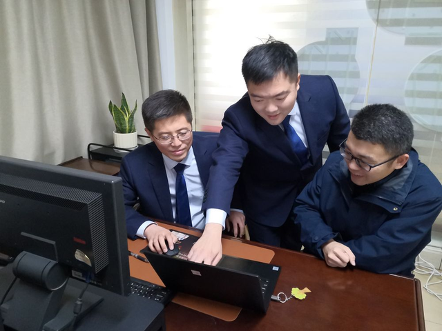 不要试图“拯救	”！对于一个团队而言，最大的危机莫过于沉默！